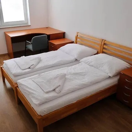 3 Bedroom Luxury Garden Oasis Apartamento